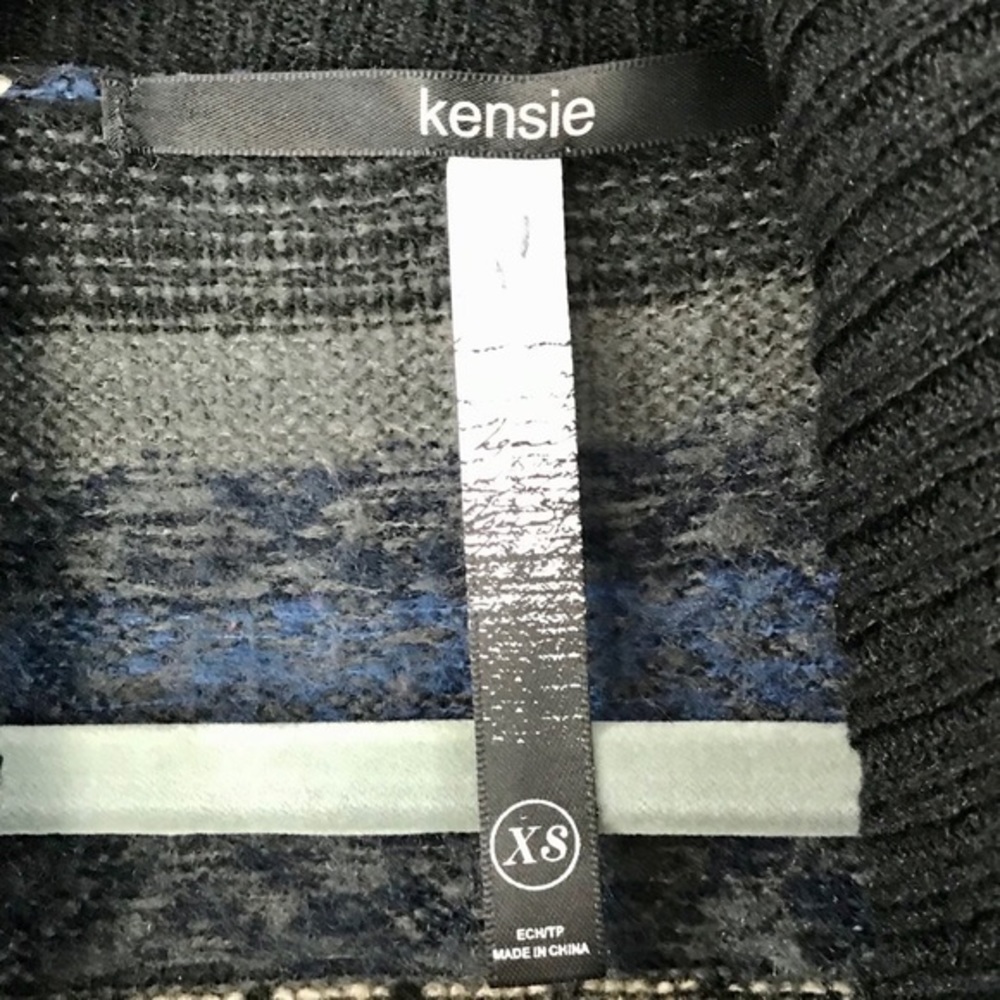 Fair Isle Cardigan - Picture 9 of 14
